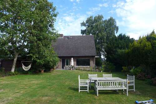 Foto - Haus zum Kaufen in Moers 675.000,00 € 147 m²