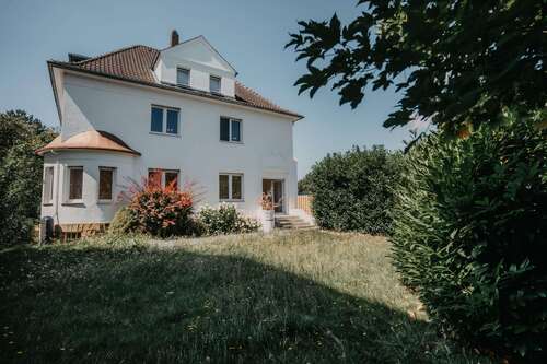 Foto - Haus zum Kaufen in Bad Oeynhausen 995.000,00 € 375 m²