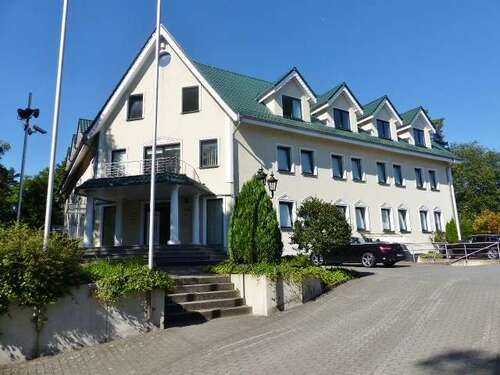 Foto - Büro in Oerlinghausen 2.840,00 € 376 m²
