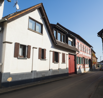 Haus zum Kaufen in Wachtberg 180.000,00 € 125 m²