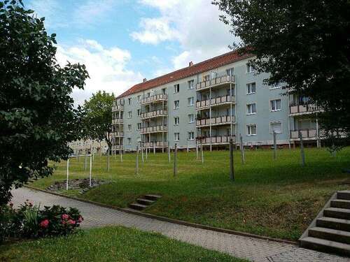 Foto - Wohnung zum Mieten in Wilkau-Haßlau 599,00 € 85.83 m²