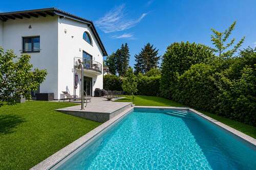 Foto - Haus zum Kaufen in Frankfurt am Main 2.600.000,00 € 481.3 m²