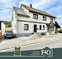 Haus zum Kaufen in Atzelgift 185.000,00 € 327 m²