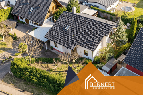 Foto - Haus zum Kaufen in Sonneberg 239.000,00 € 146.85 m²