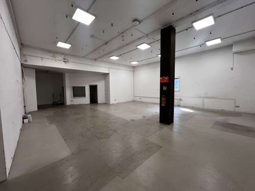 Foto - Halle in Friedrichsdorf 1.470,00 € 146.8 m²