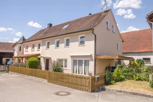 Foto - Haus zum Kaufen in Pilsting 220.000,00 € 116.3 m²