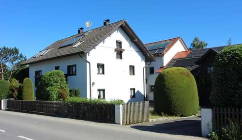 Foto - Haus zum Kaufen in Osterhofen 239.000,00 € 239 m²