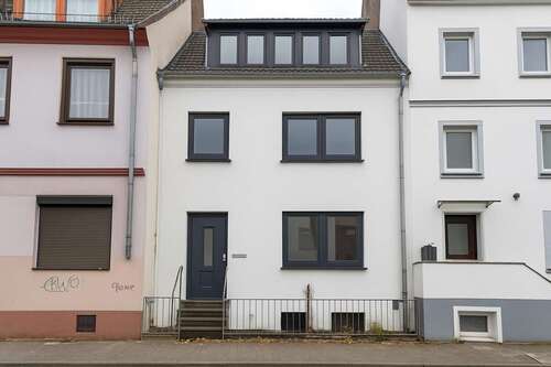 Foto - Haus zum Kaufen in Bremen Woltmershausen 569.000,00 € 228.41 m²