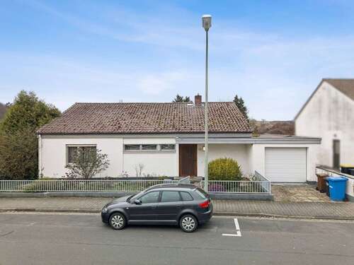 Foto - Haus zum Kaufen in Limburg 449.000,00 € 121 m²