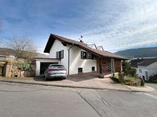 Foto - Haus zum Kaufen in Kirchzell 260.000,00 € 130.41 m²