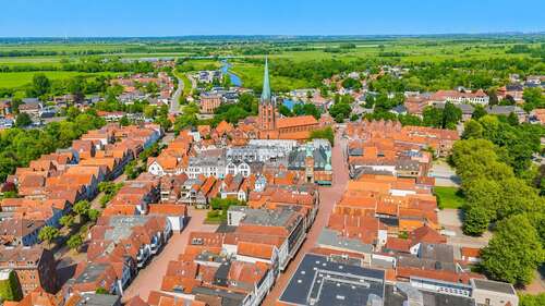 Foto - Haus zum Kaufen in Buxtehude 1.650.000,00 € 289.25 m²