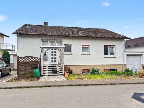 Foto - Haus zum Kaufen in Wettenberg 539.000,00 € 256 m²