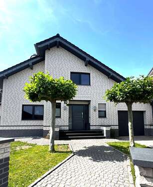 Foto - Haus zum Kaufen in Hückelhoven 575.000,00 € 179.95 m²