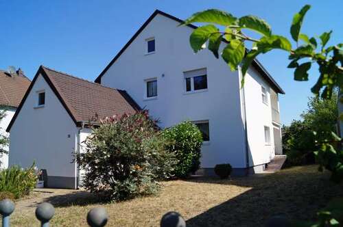 Foto - Haus zum Kaufen in Roßtal 499.000,00 € 159 m²