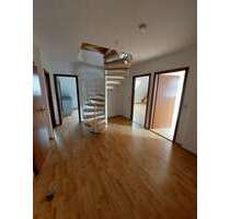 Wohnung zum Mieten in Fraureuth 462,00 € 77 m²