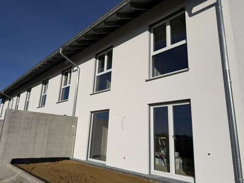 Foto - Haus zum Mieten in Ergolding 1.780,00 € 119.75 m²