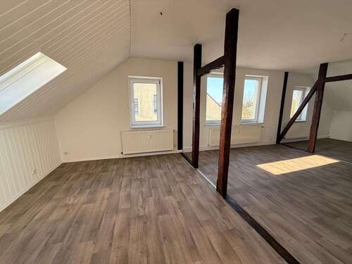 Foto - Wohnung zum Mieten in Oelsnitz 484,00 € 88.11 m²