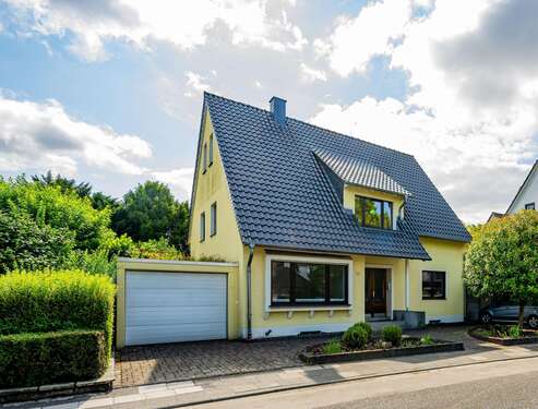 Foto - Haus zum Kaufen in Köln 1.300.000,00 € 204 m²
