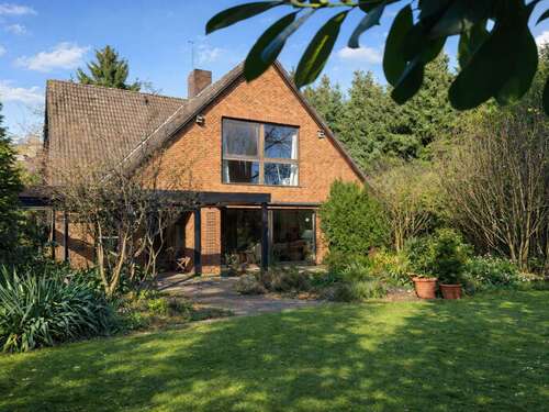 Foto - Haus zum Kaufen in Garbsen 495.000,00 € 180 m²