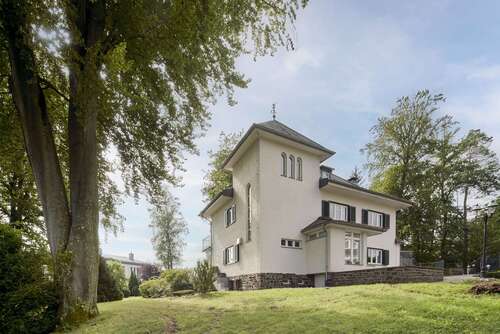 Foto - Haus zum Kaufen in Wachtberg 2.190.000,00 € 330 m²