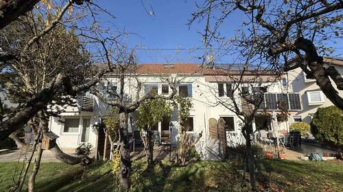 Foto - Haus zum Kaufen in Neuhausen 520.000,00 € 141.79 m²