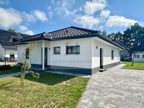 Foto - Haus zum Kaufen in Cottbus Skadow 450.000,00 € 123 m²