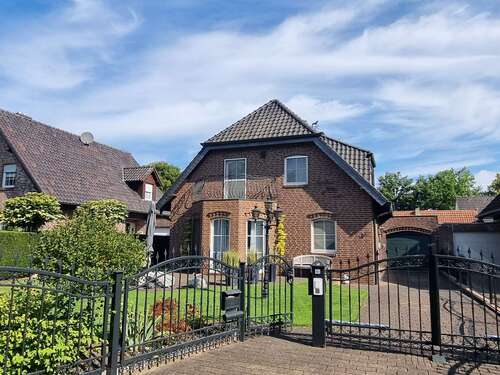 Foto - Haus zum Kaufen in Kleve 699.000,00 € 136 m²