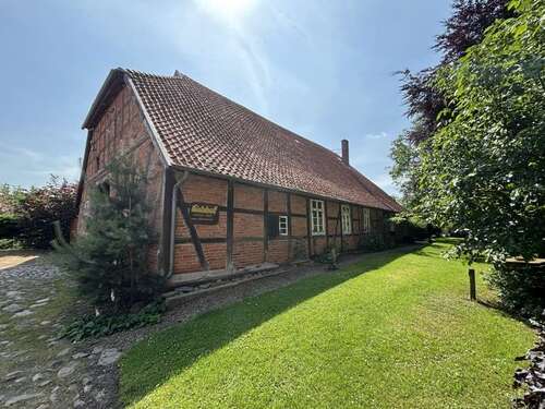 Foto - Haus zum Kaufen in Estorf 690.000,00 € 325 m²
