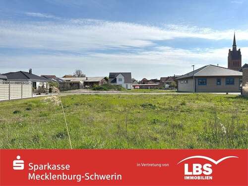 Foto - Grundstück zu verkaufen in Grabow 98.000,00 € 714 m²