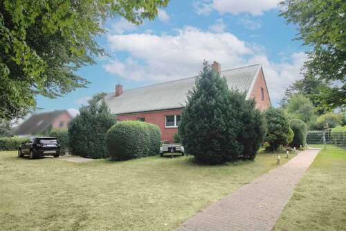 Foto - Haus zum Kaufen in Tröndel 625.000,00 € 310.77 m²