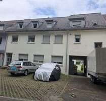 Haus zum Kaufen in Stuttgart-Hedelfingen 798.000,00 € 257 m²