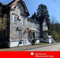 Haus zum Kaufen in Kirchen 250.000,00 € 323 m²