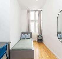 WG-Zimmer in Berlin 740,00 € 11 m²