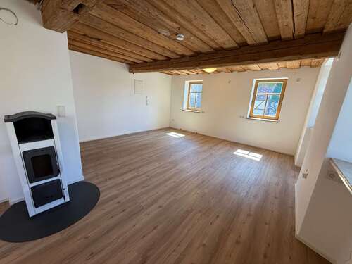 Foto - Büro in Lonnerstadt 471,15 € 31.41 m²