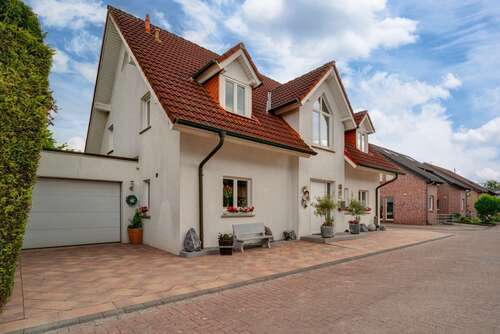 Foto - Haus zum Kaufen in Emmerich am Rhein 479.000,00 € 185 m²