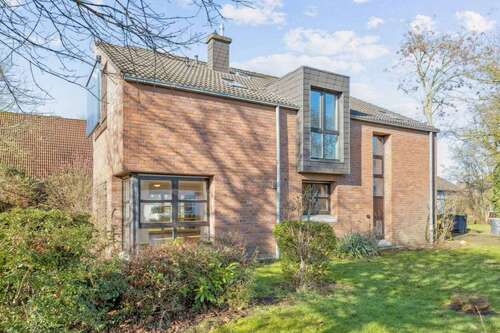 Foto - Haus zum Kaufen in Grevenbroich Neukirchen 590.000,00 € 182.19 m²