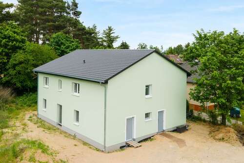 Foto - Haus zum Kaufen in Fredersdorf-Vogelsdorf 999.500,00 € 254.34 m²