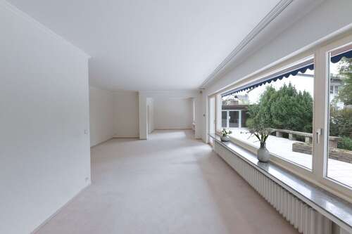 Foto - Haus zum Kaufen in Bonn-Ippendorf 1.135.000,00 € 317 m²