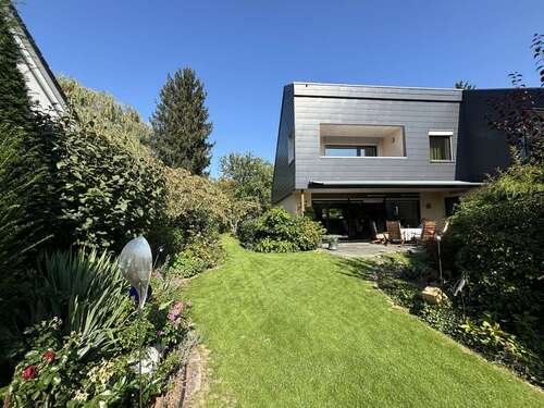 Foto - Haus zum Kaufen in Waldbronn-Busenbach 899.000,00 € 320 m²