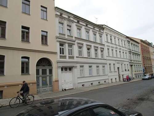 Foto - Wohnung zum Mieten in Halle (Saale) 315,00 € 34 m²
