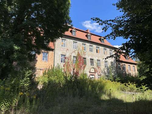 Foto - Haus zum Kaufen in Borna Wyhratal 2.200.000,00 € 2770 m²