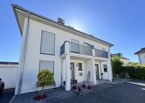 Foto - Haus zum Kaufen in Neuss 795.000,00 € 150.38 m²