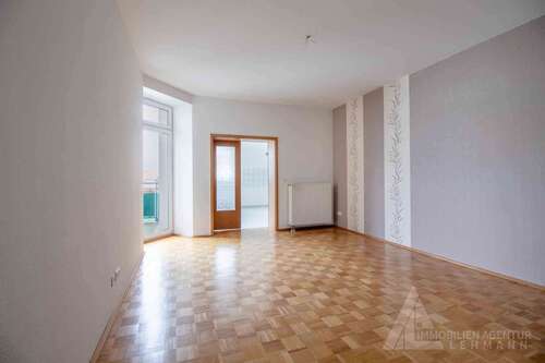 Foto - Wohnung zum Kaufen in Halle (Saale) 170.000,00 € 77 m²