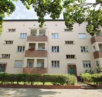 Wohnung zum Kaufen in Berlin-Friedrichsfelde 199.000,00 € 54.85 m²
