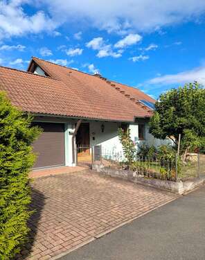 Foto - Haus zum Kaufen in Untersteinach 399.000,00 € 202 m²