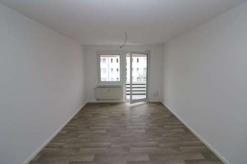 Foto - Wohnung zum Mieten in Freiberg 379,00 € 57.73 m²