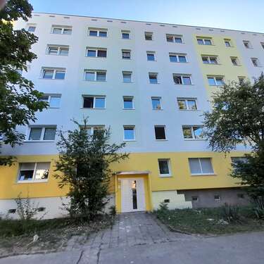 Foto - Wohnung zum Mieten in Halle 412,25 € 48.5 m²