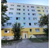 Wohnung zum Mieten in Halle 412,25 € 48.5 m²