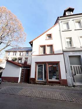Foto - Haus zum Kaufen in Neustadt 196.000,00 € 169.22 m²