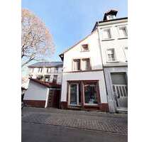 Haus zum Kaufen in Neustadt 220.000,00 € 169.22 m²